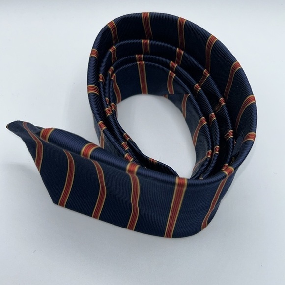 Classic Brooks Brothers Striped Tie 100% Silk - Picture 4 of 5